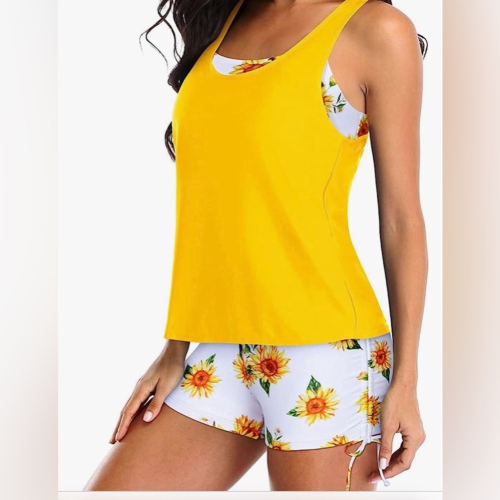 Yonique three pieces Tankini Swimsuit brand new